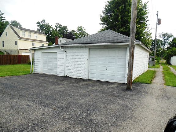 2nd image of 306 N East St