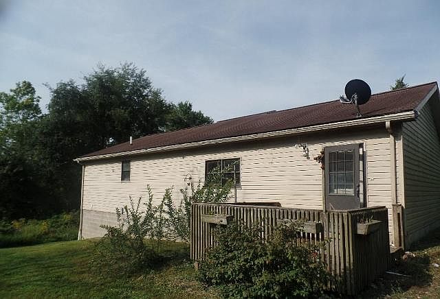 2nd image of 46500 Noble Ridge Rd