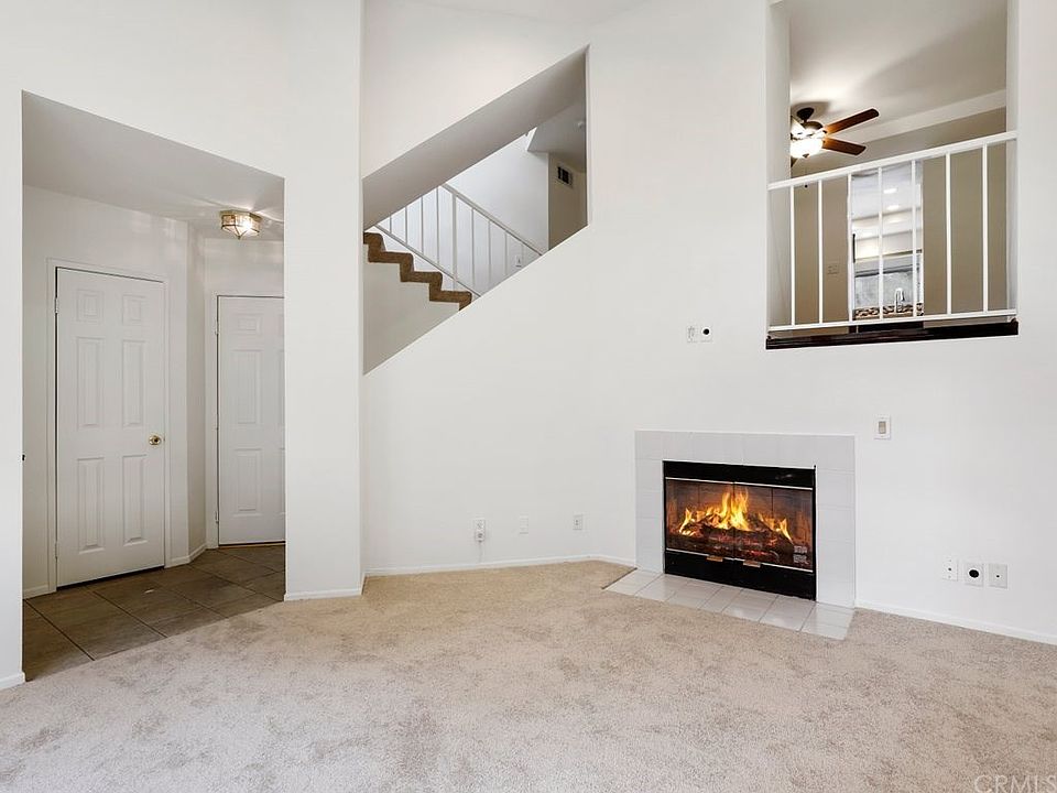 1st image of 678 Warwick Ave