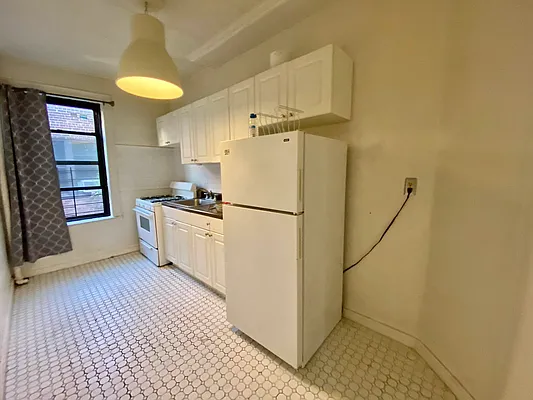 Rented by Highline Residential | media 19