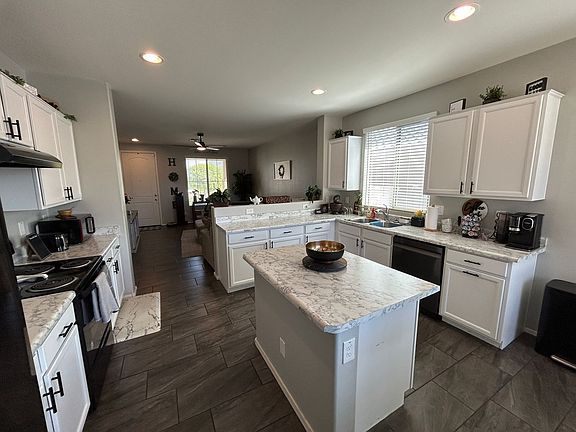 4th image of 17939 W Villa Chula Ln