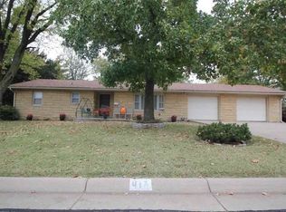 417 N Hillside St, El Dorado, KS 67042