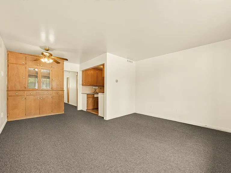 3500 Bluehill — Photo 9