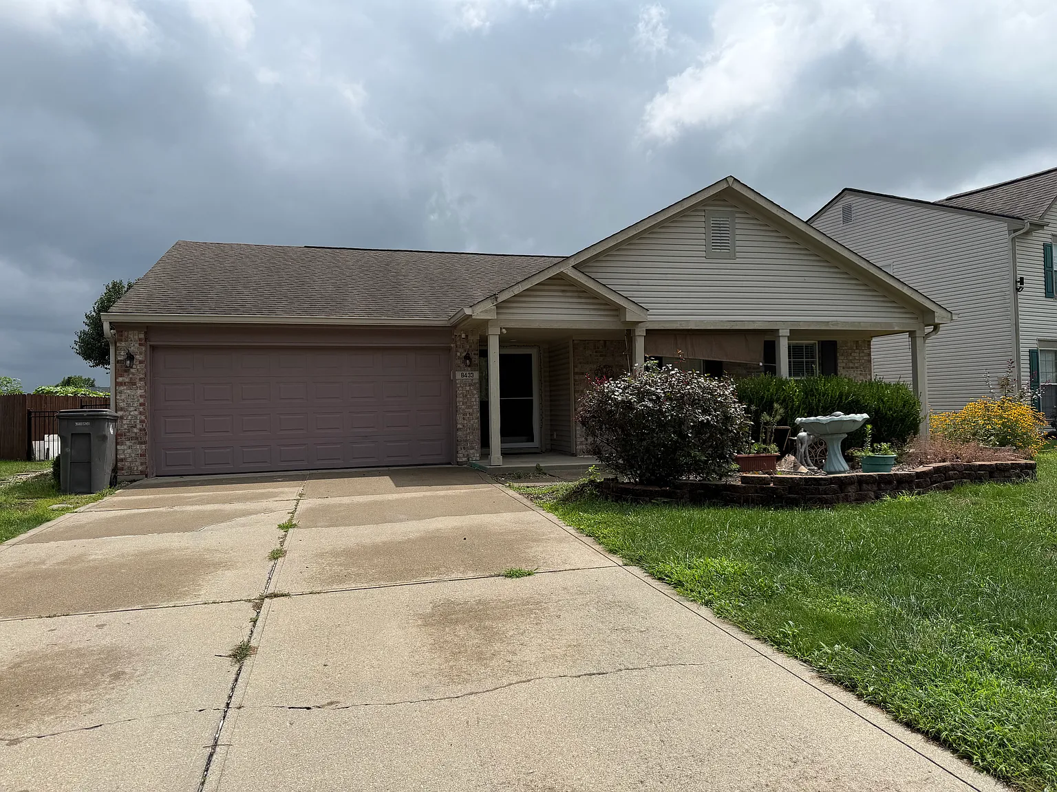 3 bed, 1255 sqft, $1,750 — Photo 1
