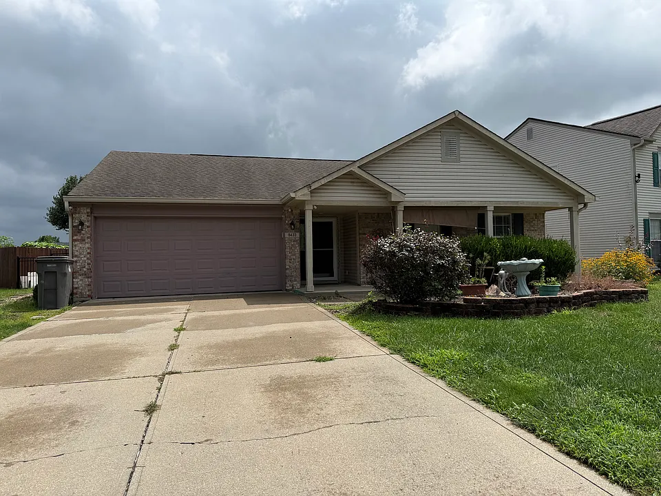 8433 Gainesville Dr