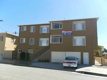 1st image of 1100 Forest St APT 4