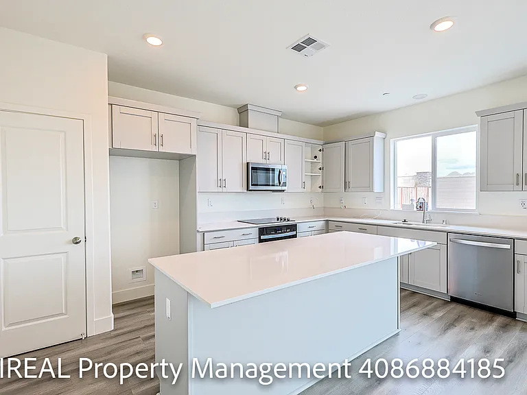 3128 Balance Cir — Photo 7