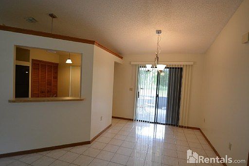 3rd image of 878 Altura Ave SE