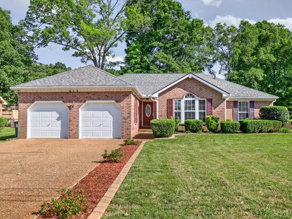 613 McGivney Ct, Smyrna, TN 37167