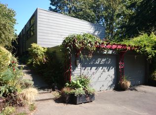 3302 S Washington St, Seattle, WA 98144