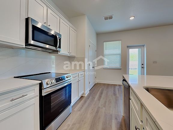 4th image of 6756 Atlantic Beach Ave
