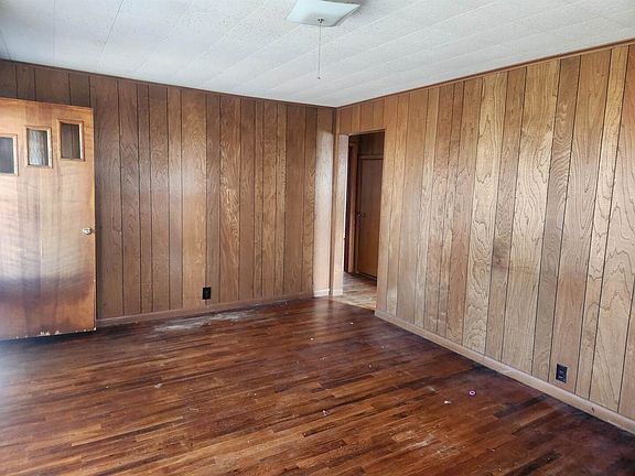 4th image of 310 S Illinois Ave