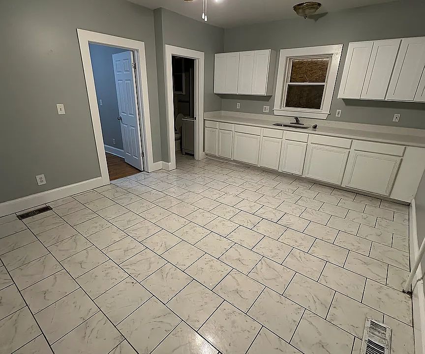 1st image of 153 James St #A