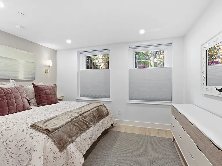 32 W 87th St #G1 — Photo 4