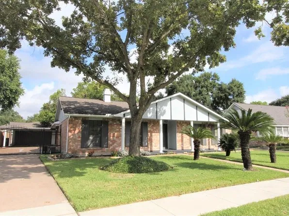 13550 Brook Hollow Dr, Sugar Land, TX 77498
