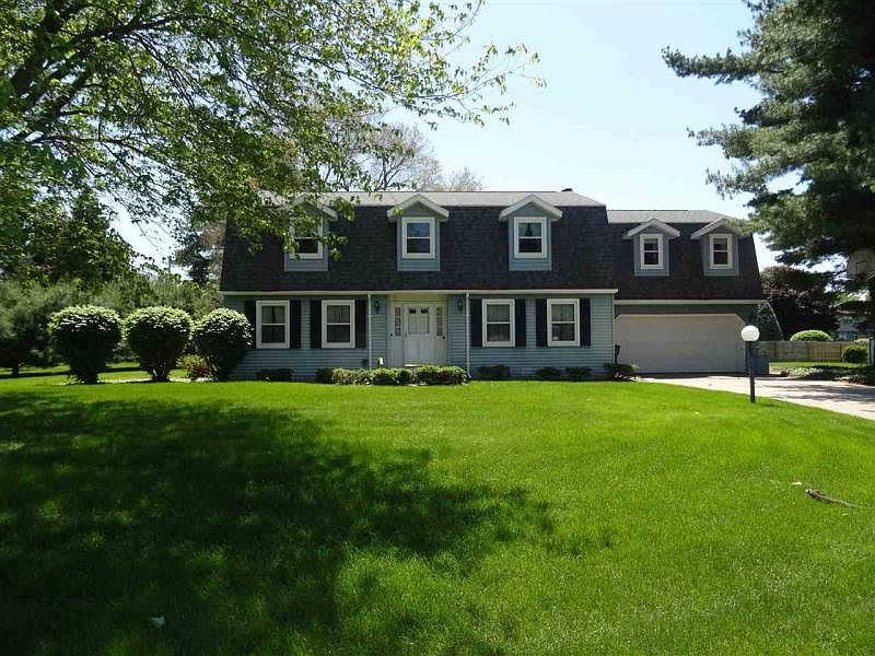 1st image of 52521 Farmingdale Dr