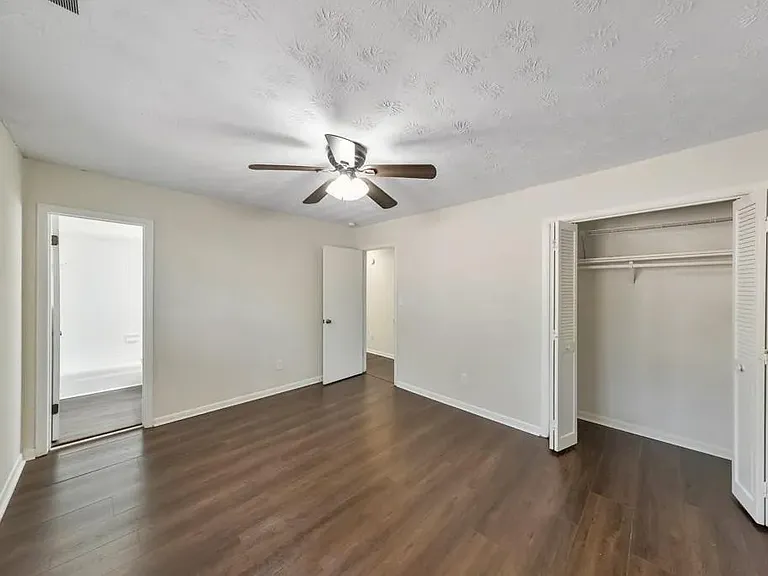 6675 Leisure Trl — Photo 11