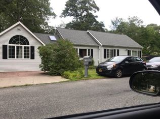 11 Knapp Rd, Mastic Beach, NY 11951