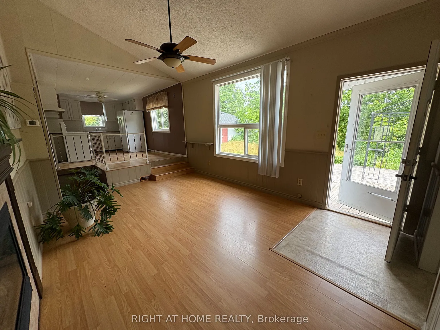 3 bed, $2,700 — Photo 4