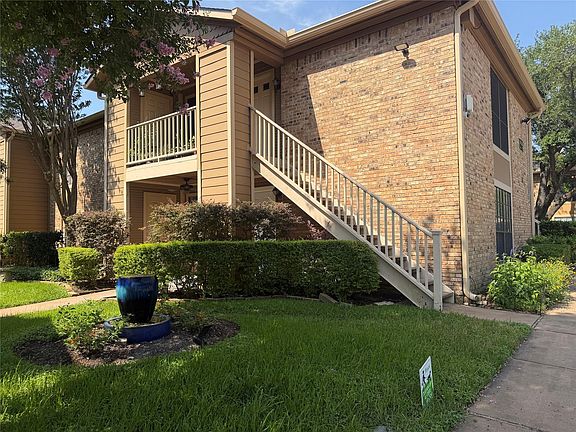 4th image of 1311 Antoine Dr APT 219