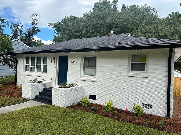 5464 Crown Ave — Photo 3