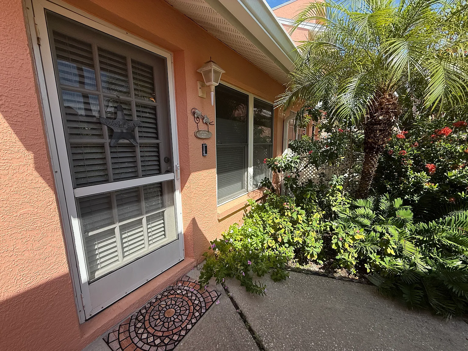2 bed, 1309 sqft, $2,100 — Photo 4