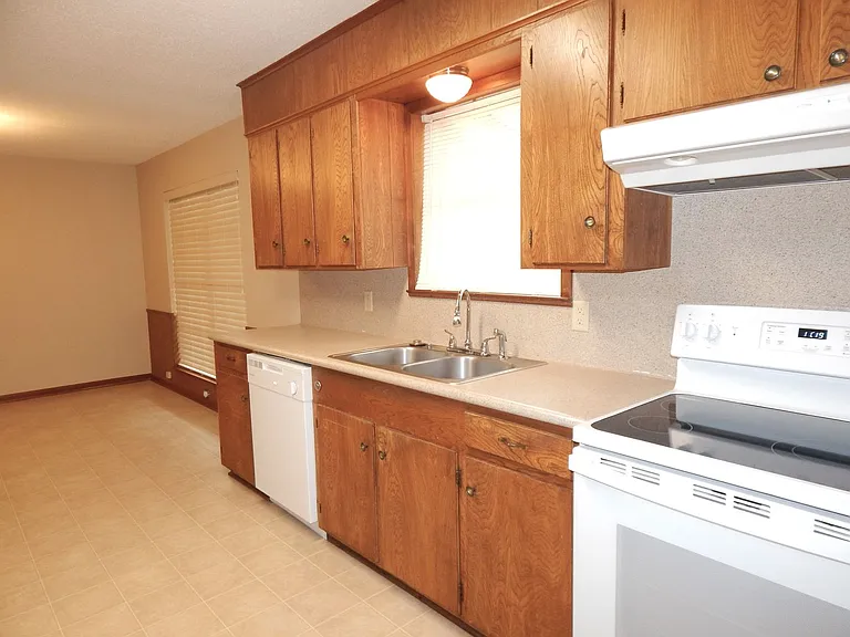 11927 State Highway 64 E — Photo 14