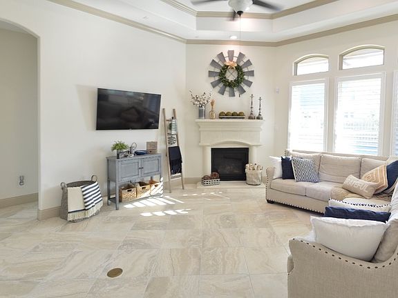 5th image of 2324 Shallow Creek Ln