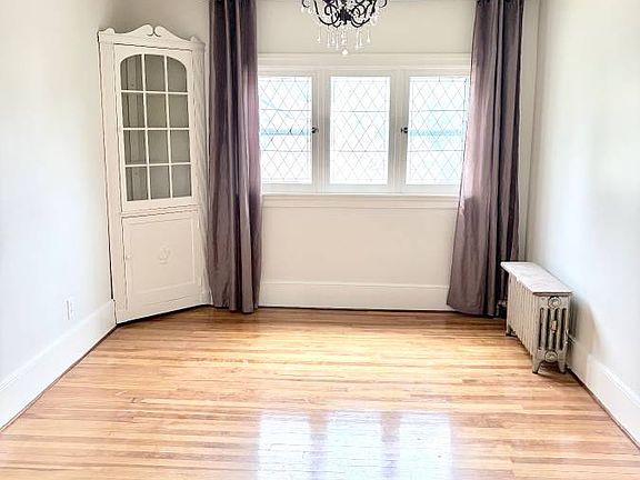 4th image of 105 Burncoat St #2
