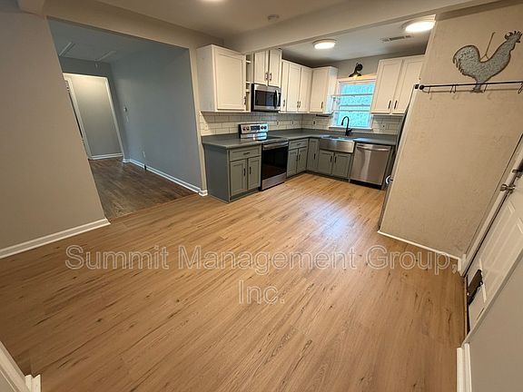 3rd image of 1195 Fincher Rd