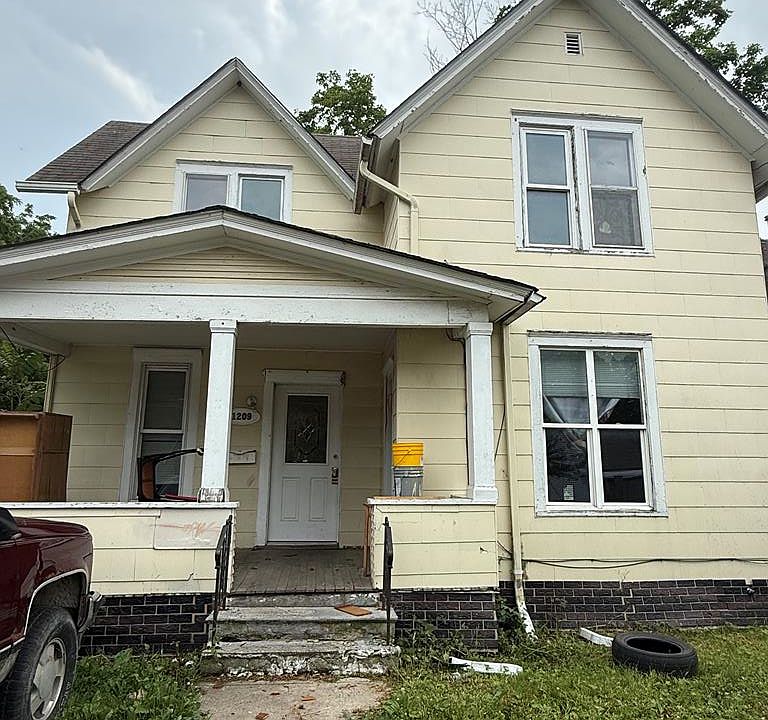 1st image of 1209 2nd Ave N
