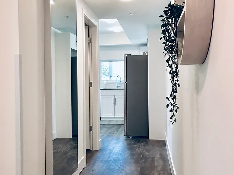 366 E 3rd St #404 — Photo 1