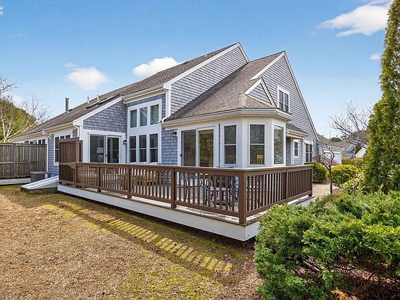 4th image of 19 Martin Cir Unit 19
