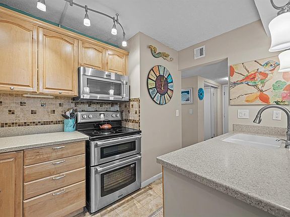 4th image of 37 ALCIRA COURT #37