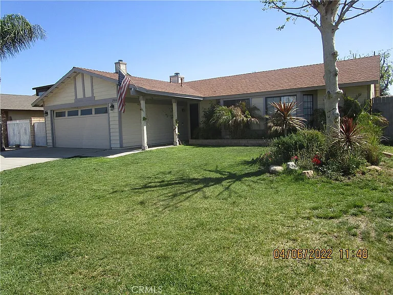 29664 Squaw Valley Dr — Photo 1