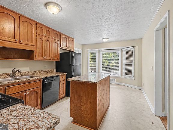 5th image of 1465 Lake Lucerne Rd SW