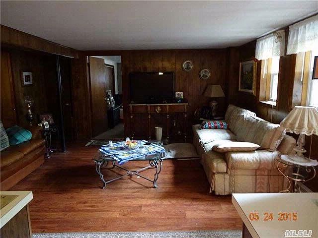 2nd image of 3 Whitmore Ln