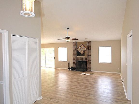 4th image of 155 Florida Park Dr