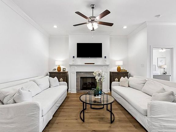 3rd image of 3046 Creekstone Way