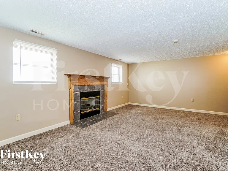 5673 Larksdale Dr — Photo 8