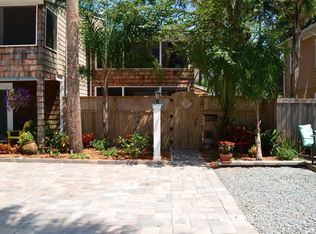 375 4th St, Atlantic Beach, FL 32233