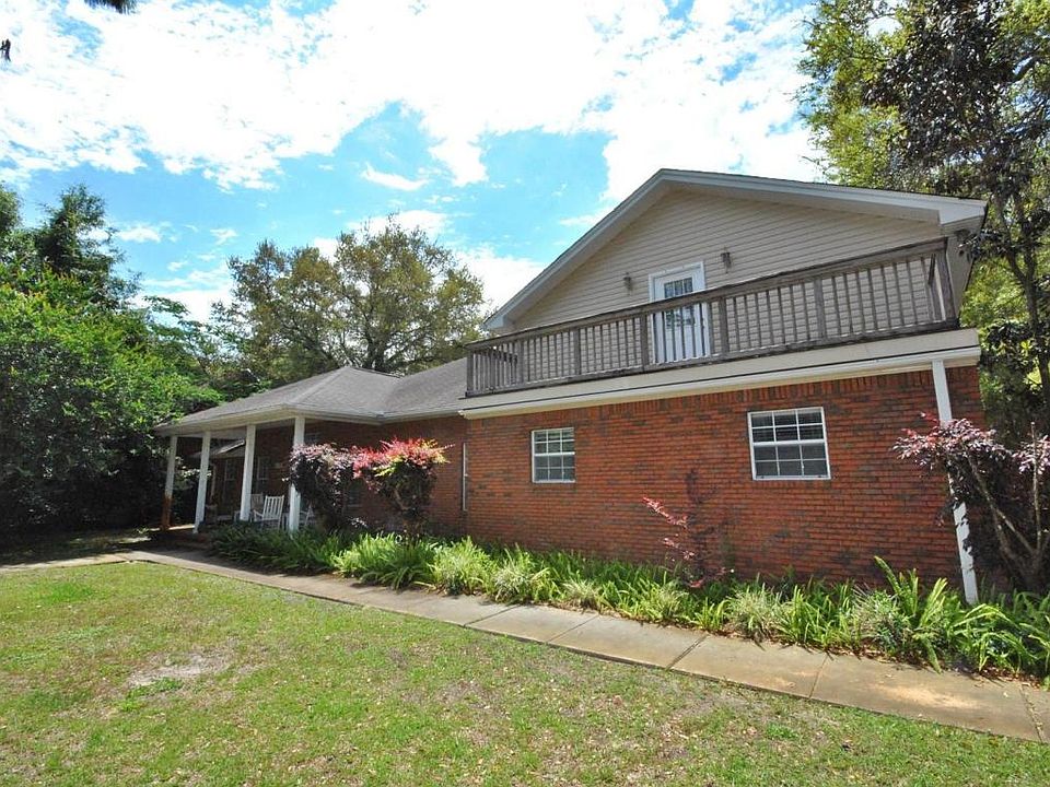 1st image of 707 W Pierson Dr