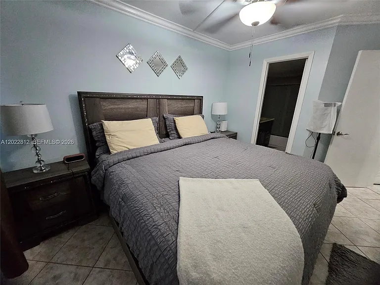 212 Lake Pointe Dr #113 — Photo 47