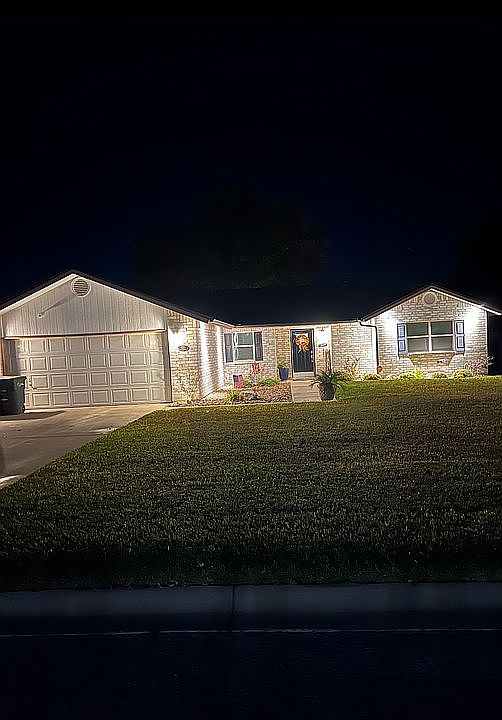 Accent lights under Soffit