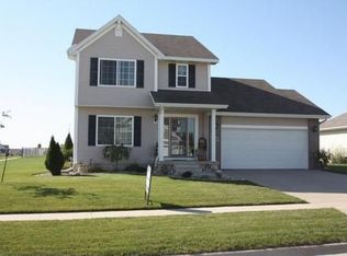 1510 Andover Ct, Cedar Falls, IA 50613