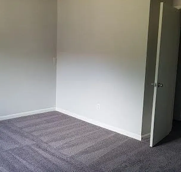 315 Green Valley Dr #64 — Photo 10