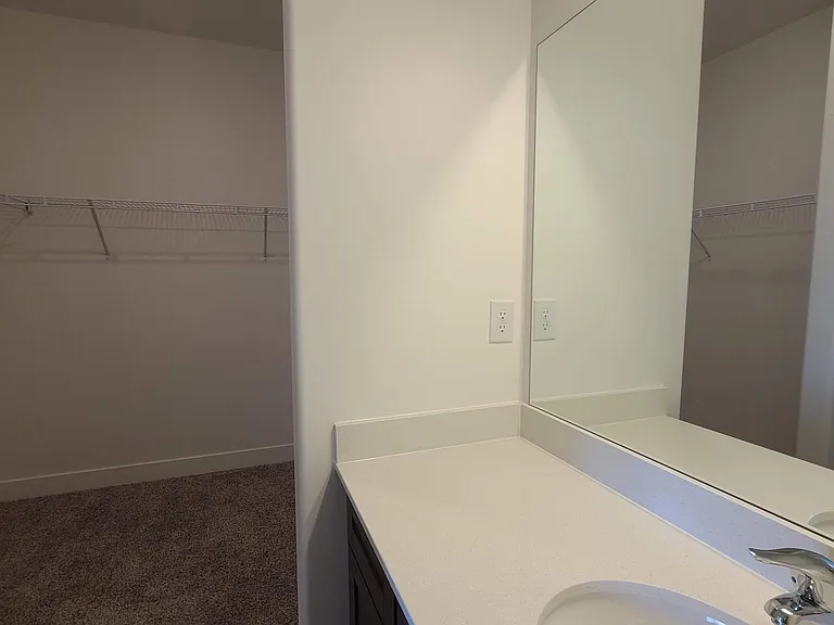 74 W Silver Springs Dr — Photo 34
