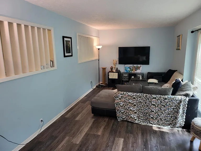 104 Kirksey Ct — Photo 5