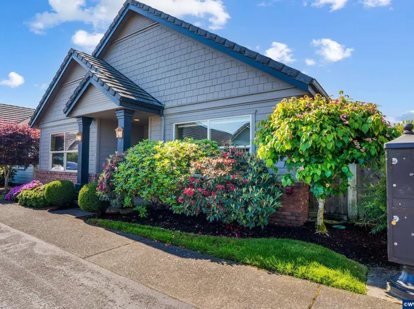 2030 Lakeland Way, Eugene, OR 97408