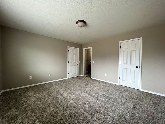 5th image of 4104 Chelsea Dr